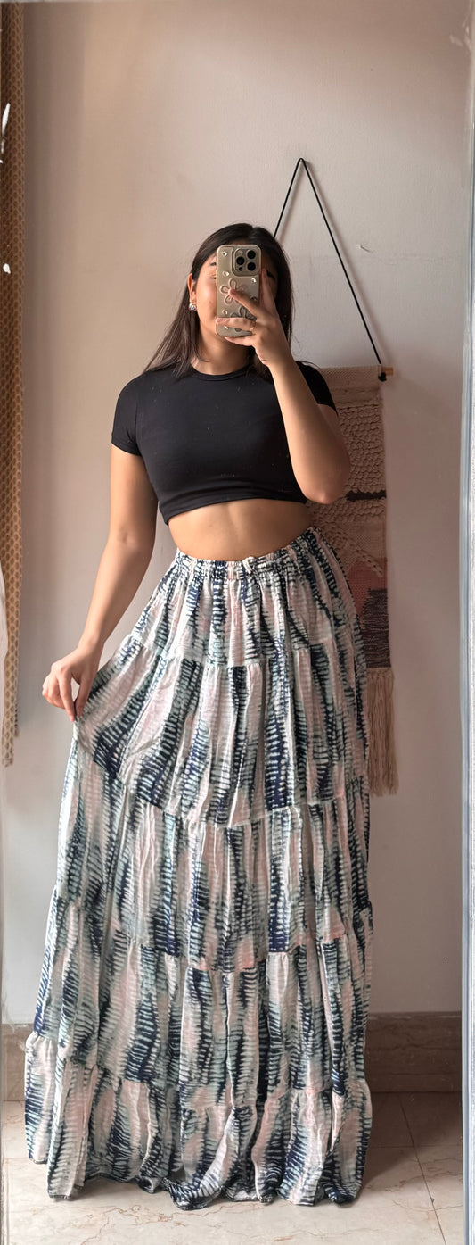 Dual colour skirt