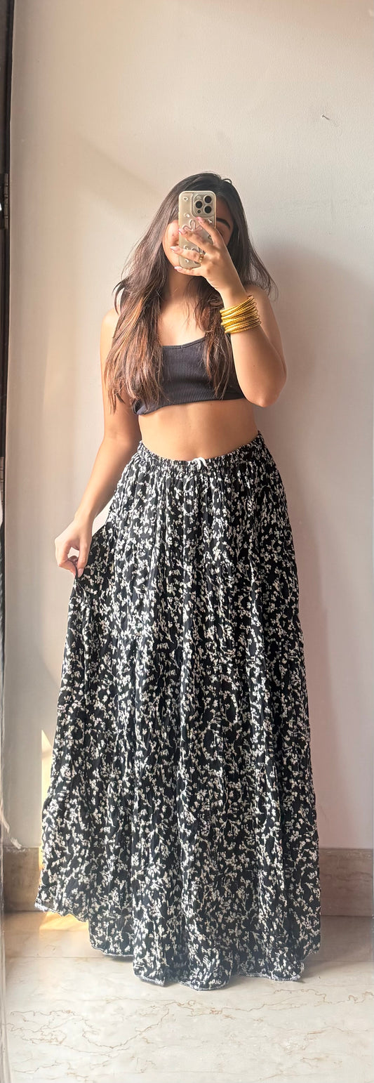 Black printed skirt